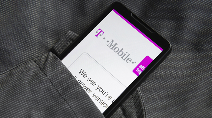 Take $100 off Top Smartphones at T-Mobile