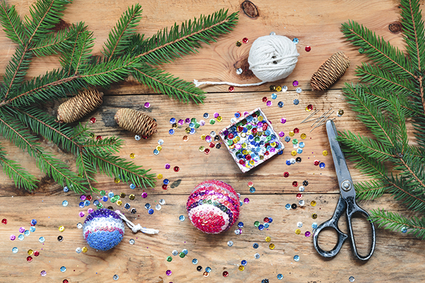 DIY Christmas ornaments decorations