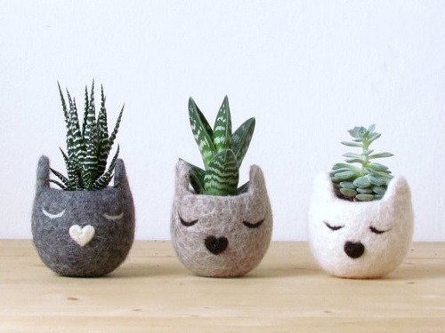 Felt cat planters