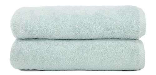 Pair of mint bath towels