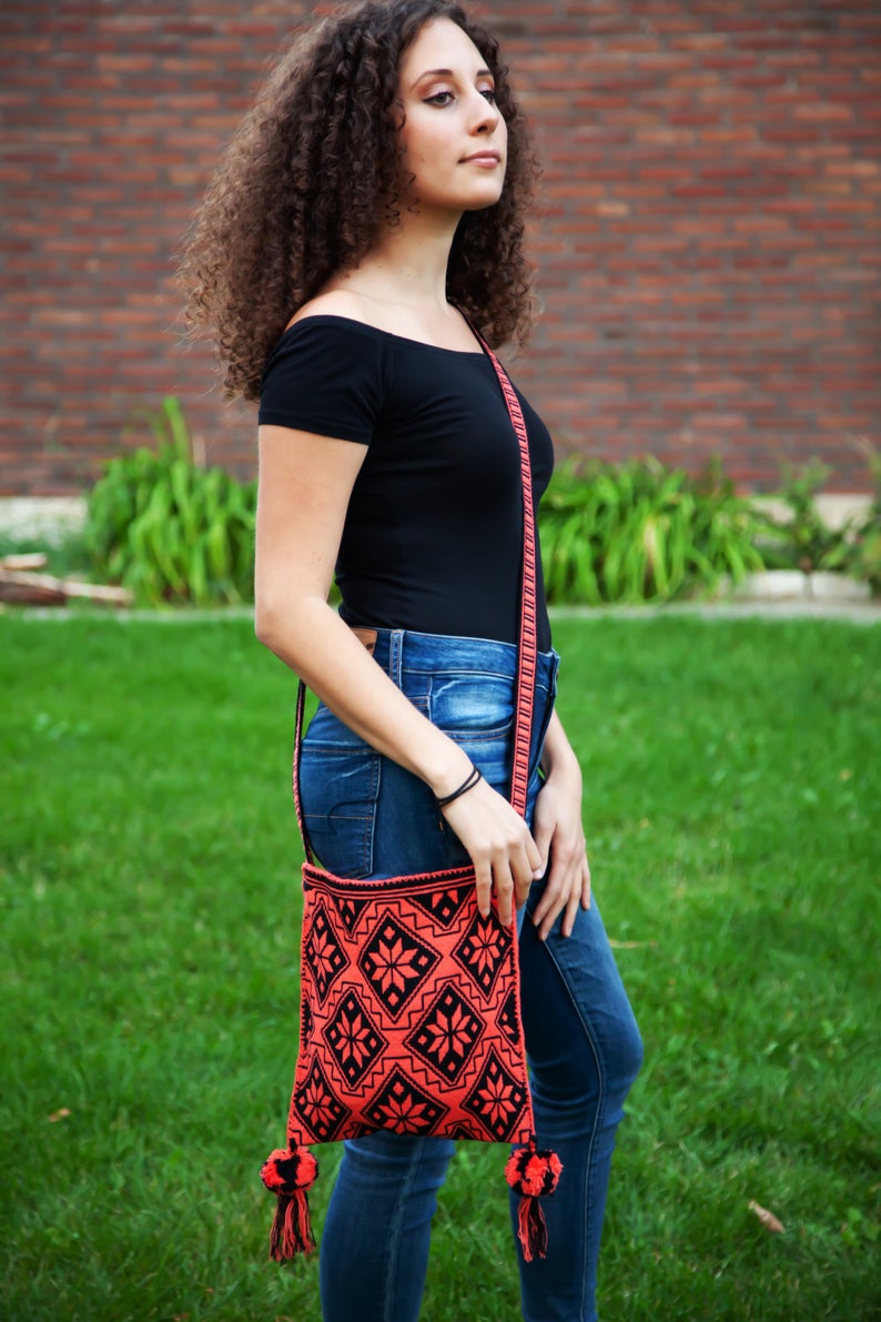 Authentic Huichol Bag, Traditional Punto de Cruz Bag, Huichol Bag, Shaman Bag, Native American Medicine Bag, Festival Bag, Ceremony Bag