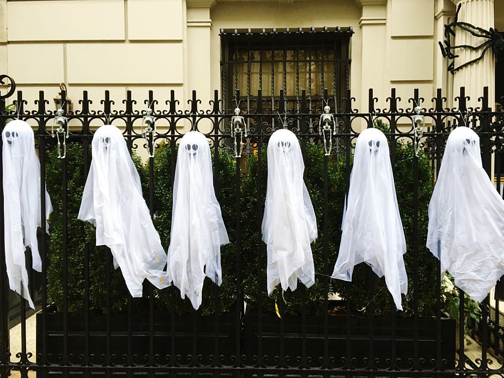 5 Spooktastic Haunted House Ideas