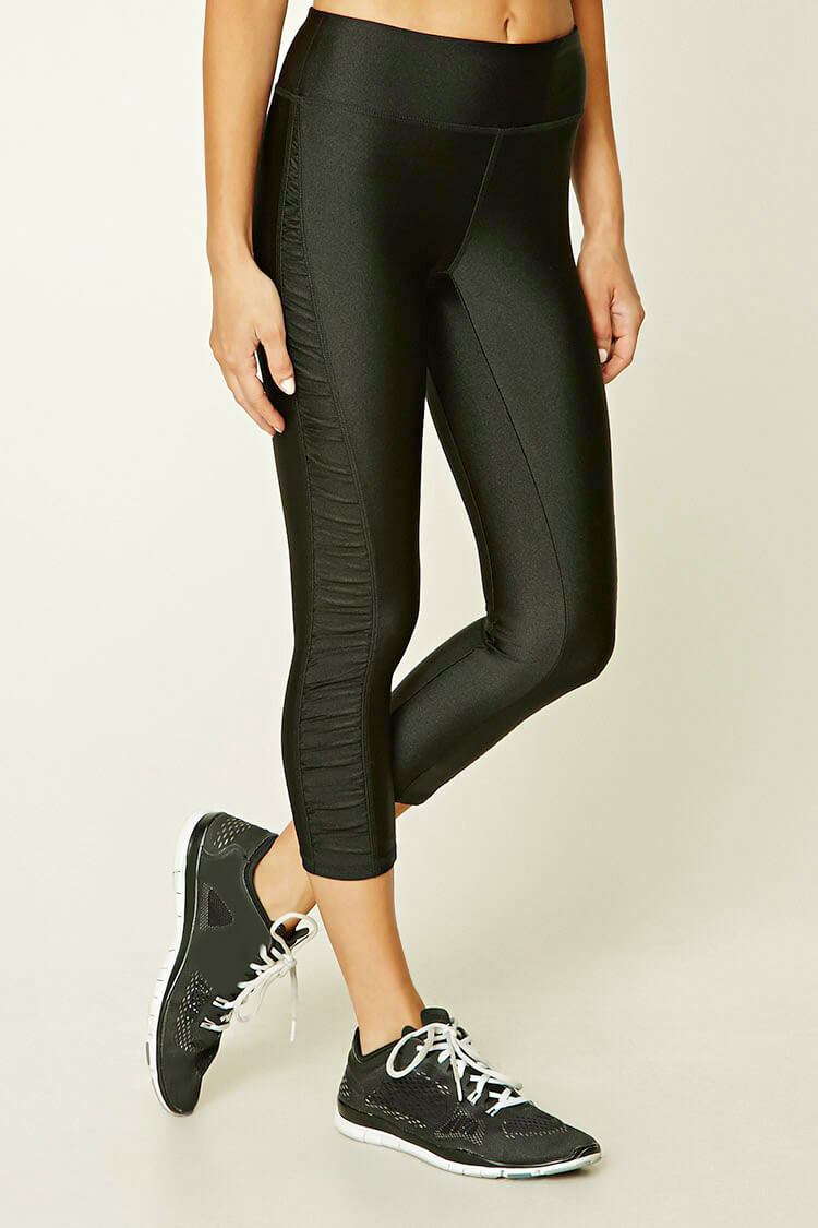 Forever 21 Active Ruched Capri Leggings 