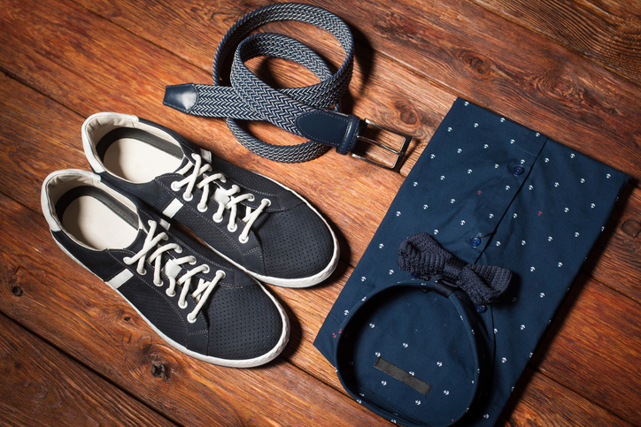 4 Sneaker Outfit Ideas All Guys Need to Try This Spring