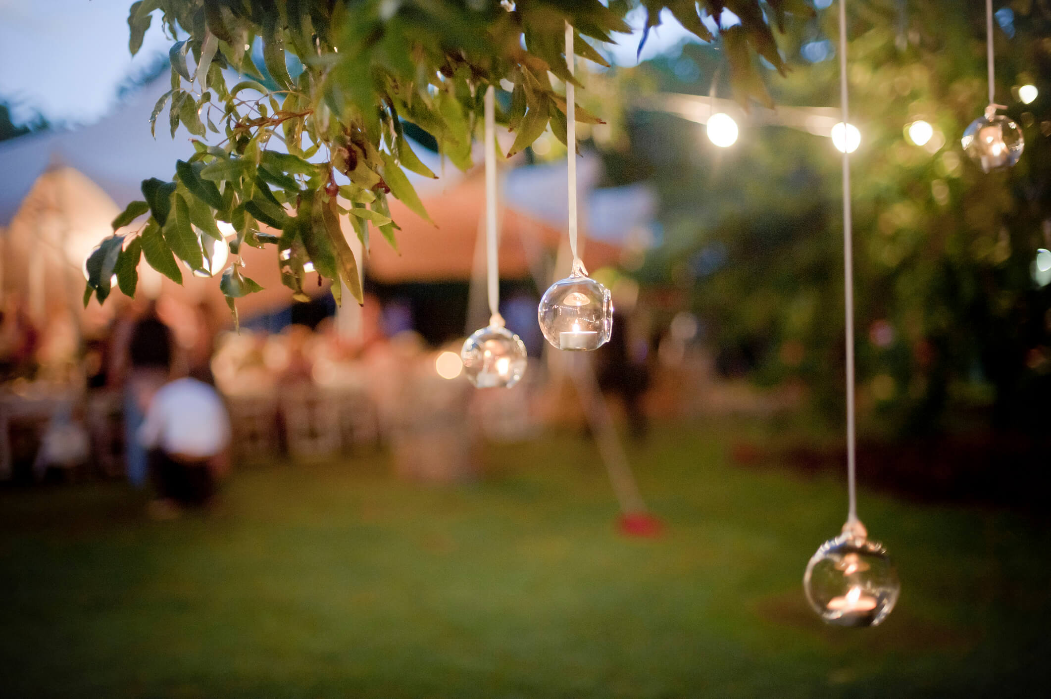 How I Saved More Than $1,600 on My Wedding: Decor