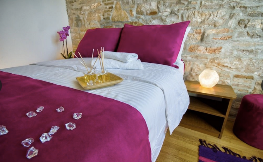 Smart Ways to Save on Your Wedding: Honeymoon 1