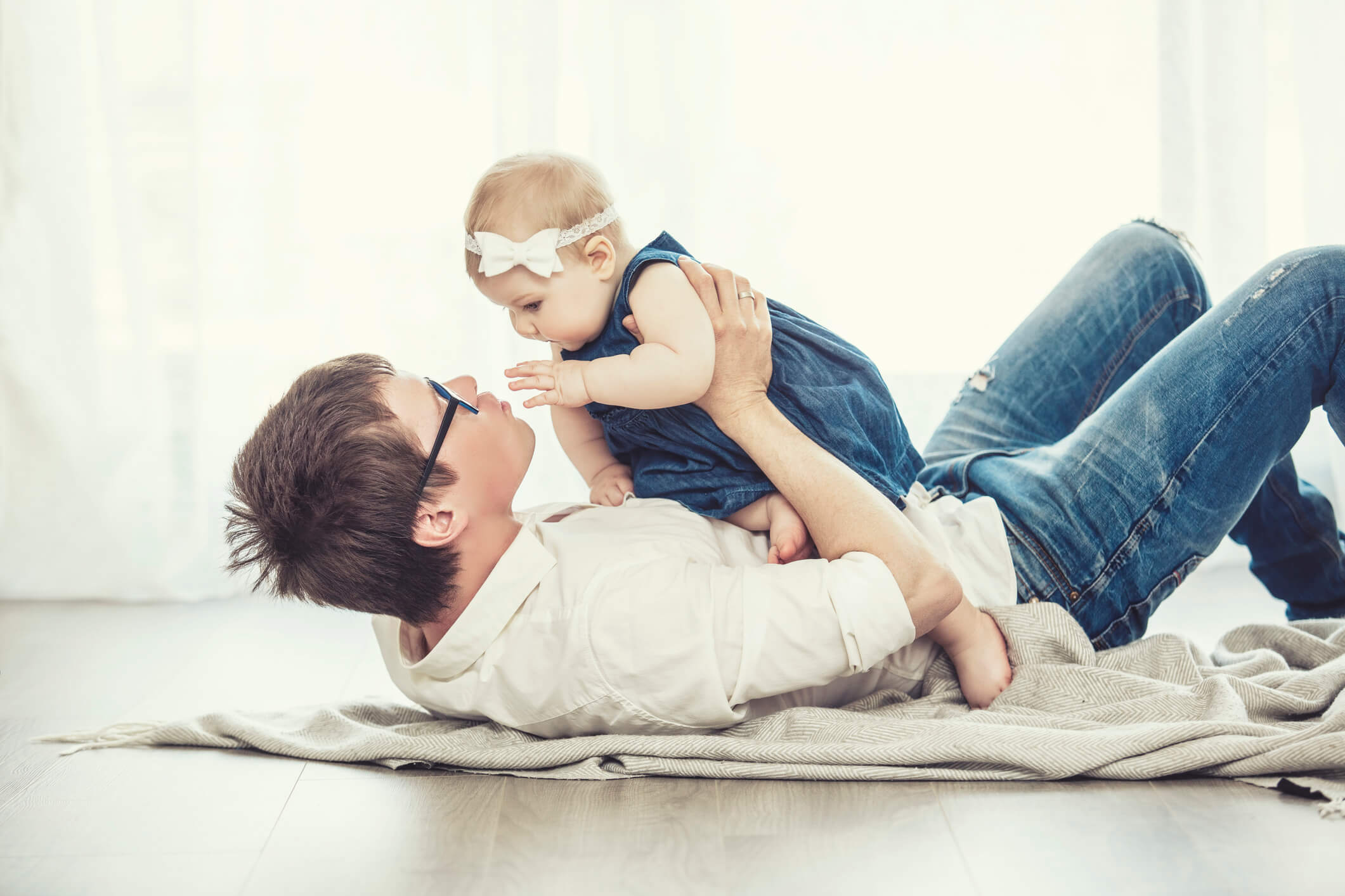 5 Gifts New Dads Would Never Buy for Themselves But Totally Need