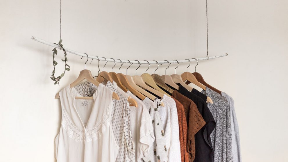 4 Ways to Transition Your Winter Wardrobe to Spring