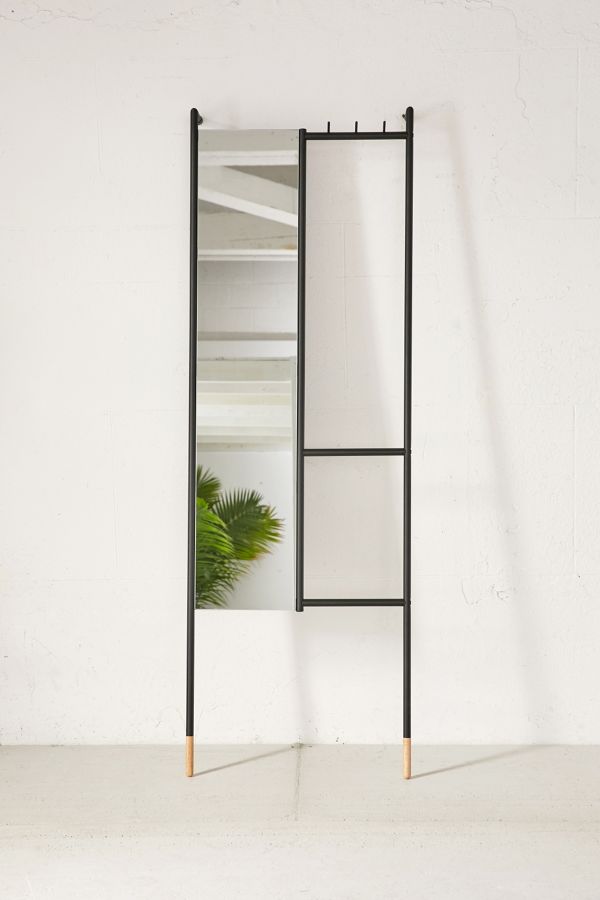 Leni Leaning Mirror