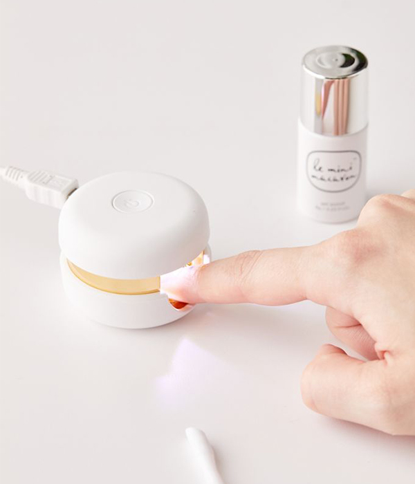 Le Mini Macaron Gel Manicure Kit