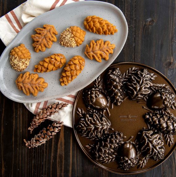 Nordic Ware Woodlane Cakelet Pan Sur La Table