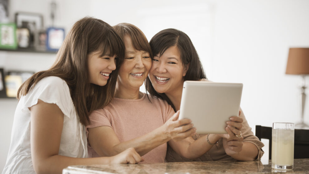 Give the Best Mother’s Day Gift With This Gift Guide