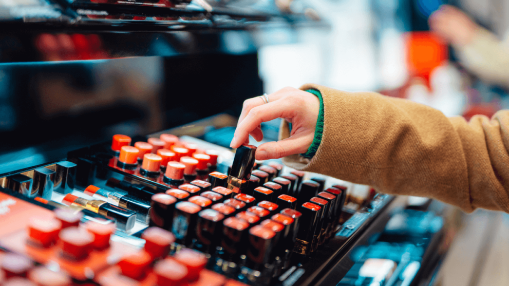 Should You Start Black Friday Shopping Early?